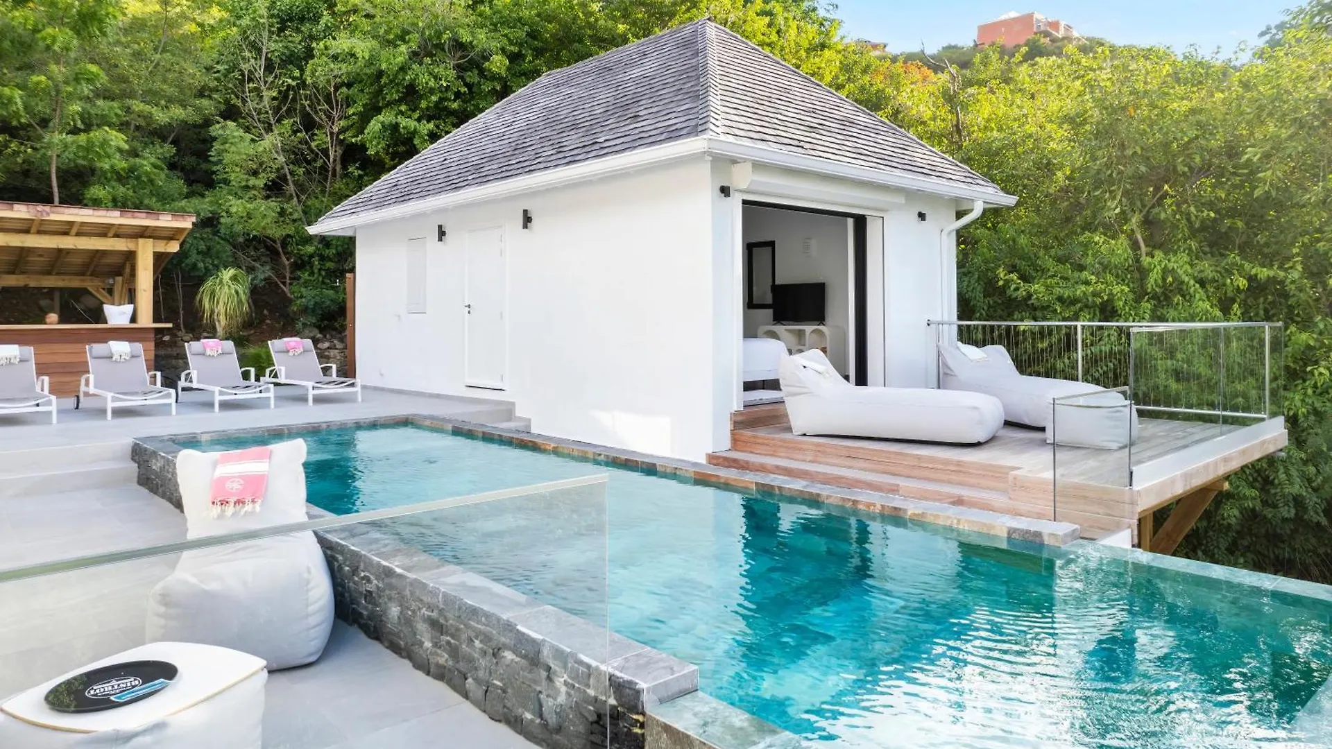 Villa Prestigieuse Avec Vue Spectaculaire Sur L Anse Marcel